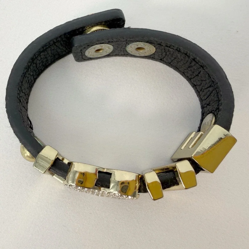 BCBG black pebbled